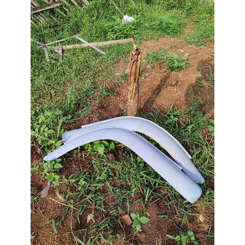 selebor truk IZUSU NMR 71 putih