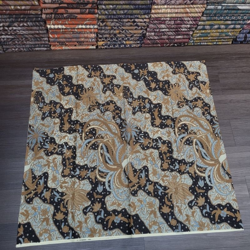 KAIN KATUN BATIK MOTIF TRIBUSONO WARNA BIRU INDIGO SOGAN