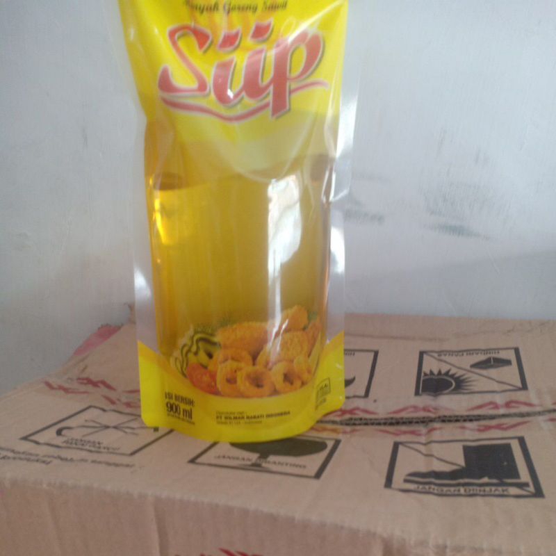 

Minyak goreng siip 900ml 1pcs
