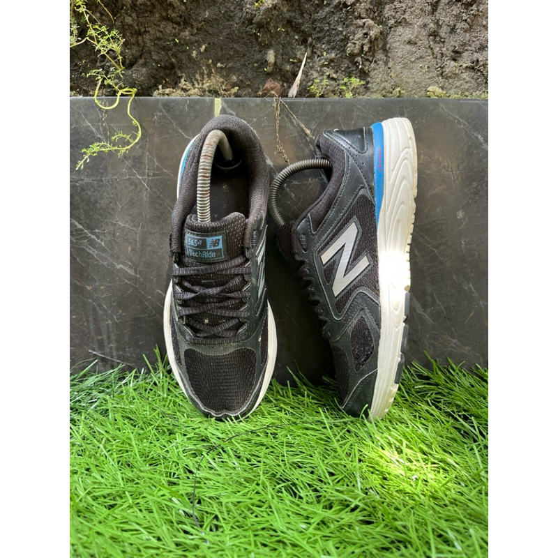 Sepatu New balance 565 black blue second - size 38,5