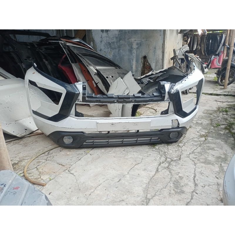 bumper/bemper depan xpander 2022