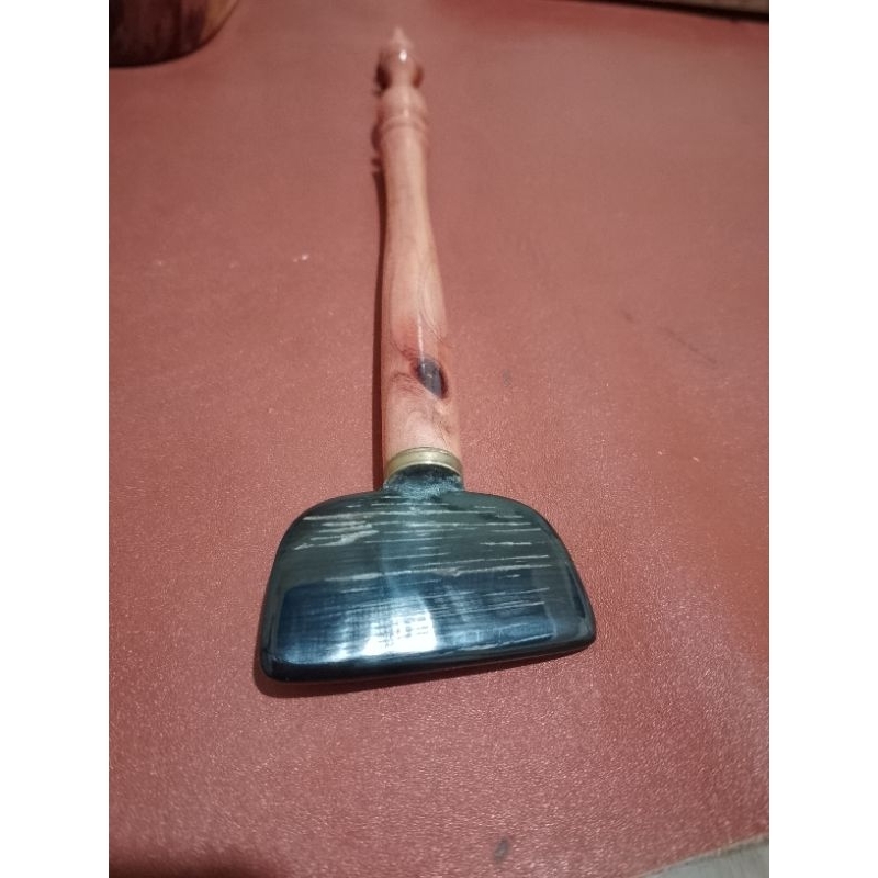 

penggosok kertas moqohhar kertas kaligrafi.