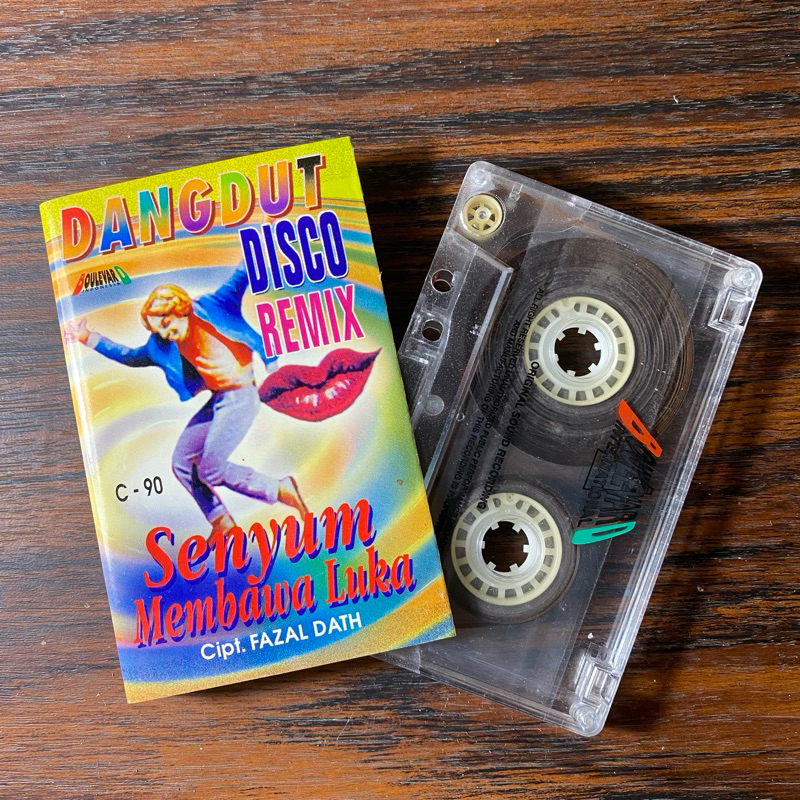 KASET PITA DANGDUT DISCO REMIX - SENYUM MEMBAWA LUKA