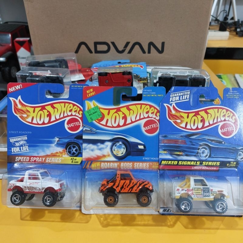 Hot Wheels Street Roader Suzuki Diecast