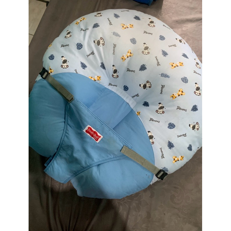 Preloved sofa bayi dialogue