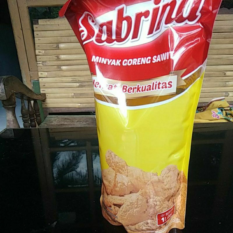 

Minyak Goreng Sabrina 1L pouch