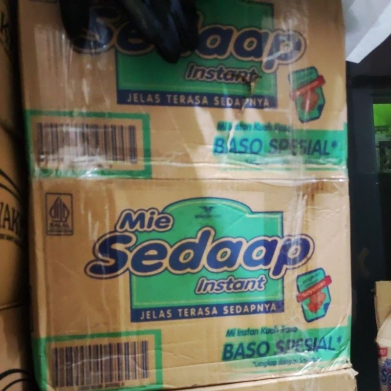

sedaap goreng bakso 2 dus dan sembako lain
