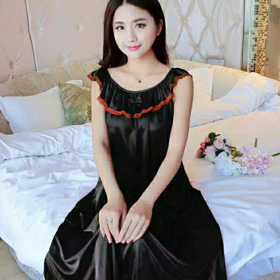 DASTER JUMBO SATIN BRUKAT LIS HITAM PITA D1