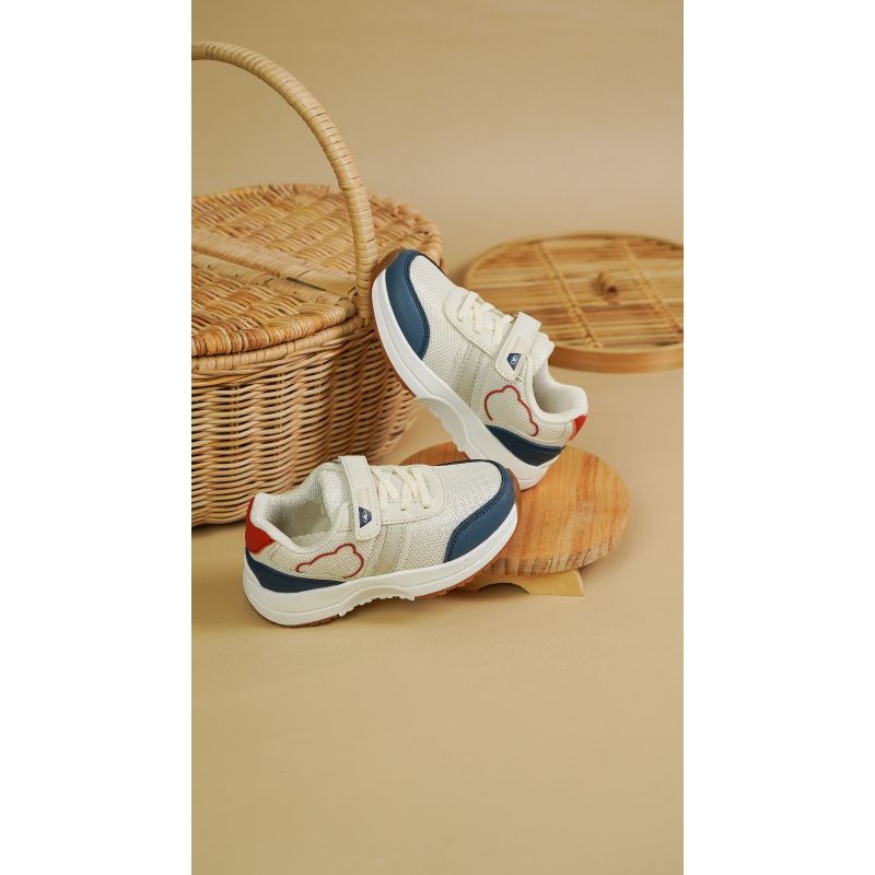 SEPATU ANAK COWOK DANS REEVIS