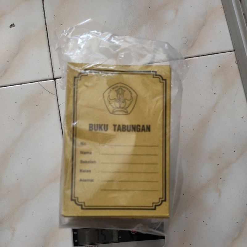 

Buku Tabungan 1 pak isi 100 kertas Cd atau Buram