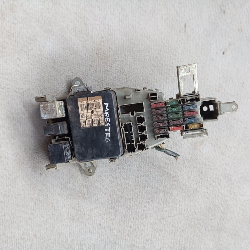 Fuse box sikring honda accord maestro 1993