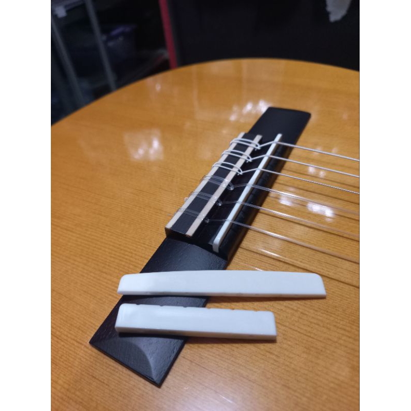 SADLE NUT GITAR CLASIK SADLE NUT GITAR NYLON