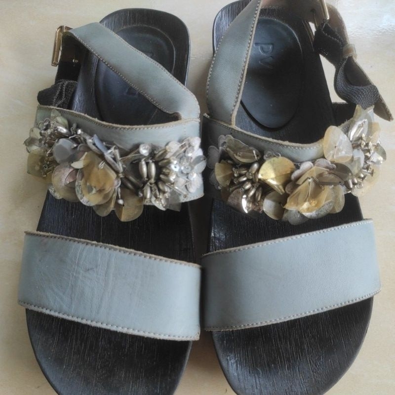 PL_sendal PVRA by Ria Miranda