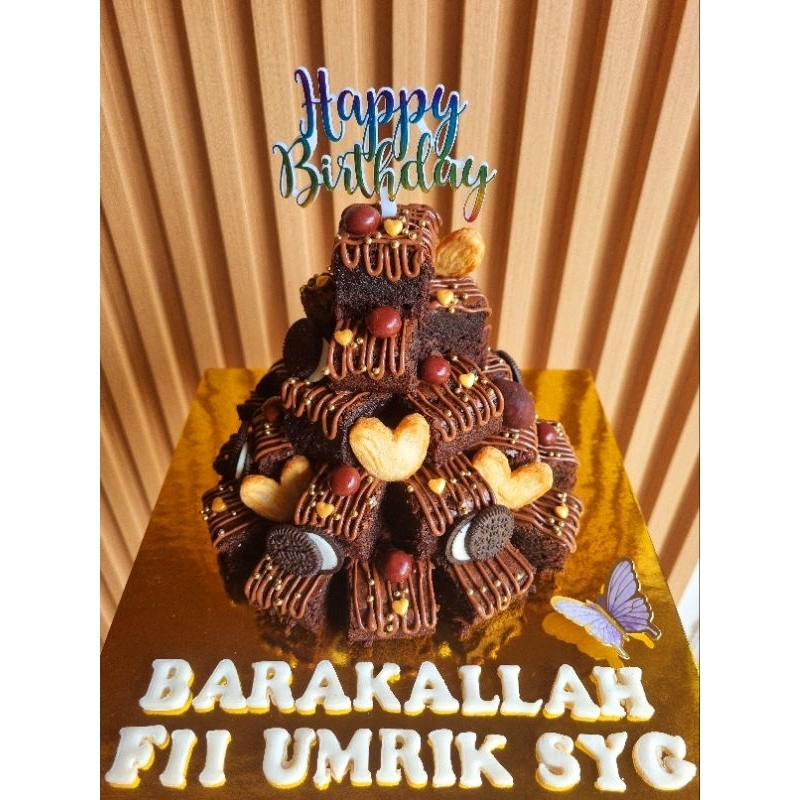 

Brownies Tower - Birthday Cake