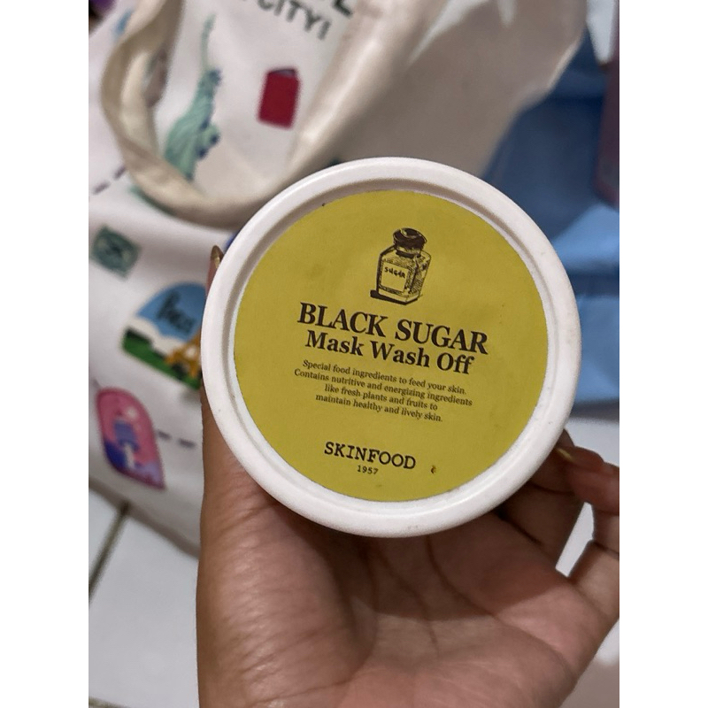 Preloved skinfood black sugar mask wash off