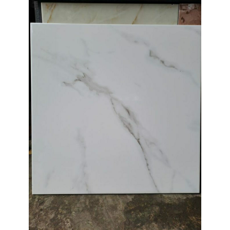 keramik platinum 50x50 motif carara