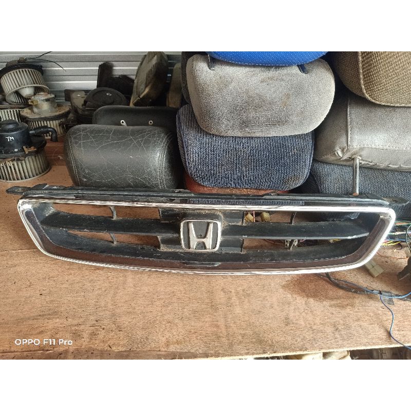 Grill Honda Accord Vti s84 s86