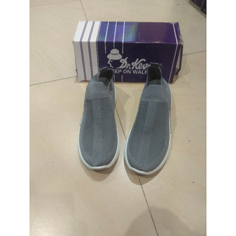 SEPATU SNEAKERS PRIA TERBARU DR KEVIN SHOES