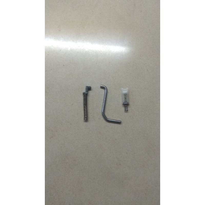 Bail spring guide penn conflict ii 2000-2500 ( 1 set )