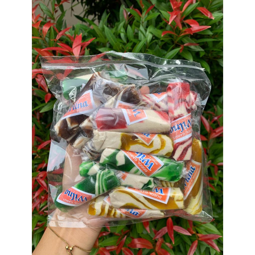 

Dodol Garut Wilna Zebra/ Dodol Pelangi 500grm