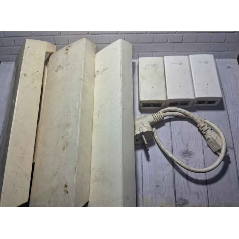 Router Outdoor TP Link CPE 220