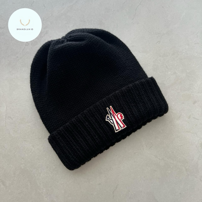 Moncler grenoble beanie in black ultrafine wool