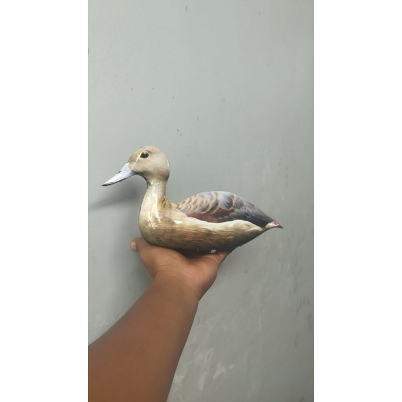 Patung Decoy Burung belibis