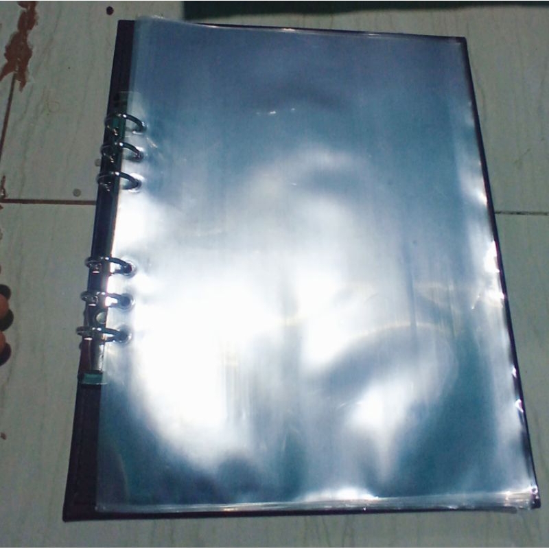 

BUKU MENU SATUMUKA MODEL RINGBINDER UKURAN A4 BAHAN KULIT