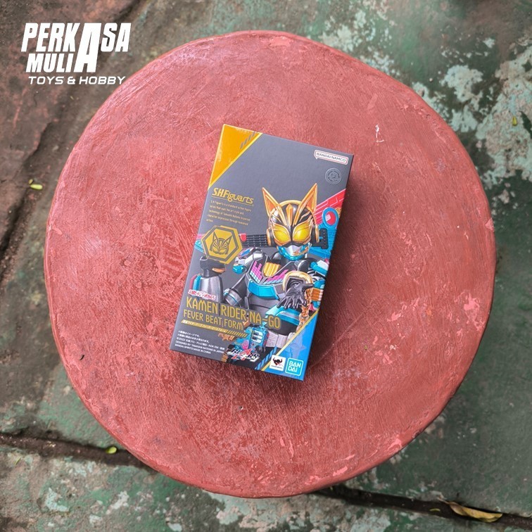 Bandai SHF Kamen Rider Nago Fever Beat Form - Kamen Rider Geats