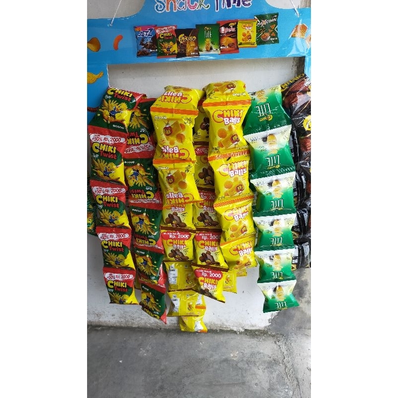 

CHIKI RENTENGAN CHITATO LITE CHIKI TWIST CHIKIBALL