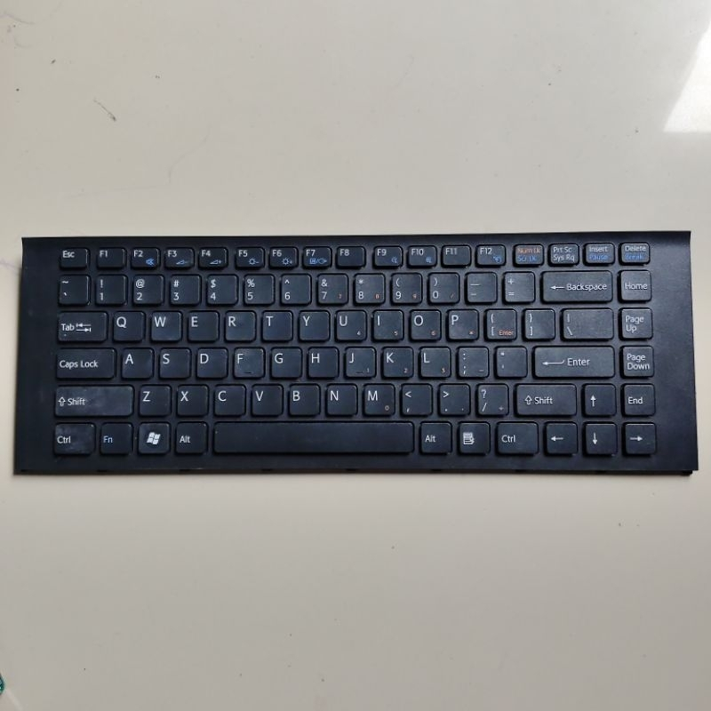 PROMOO  Keyboard leptop Notebook Sony Vaio PCG-61213W cabutan  normal tested Joss siap rakit no erro