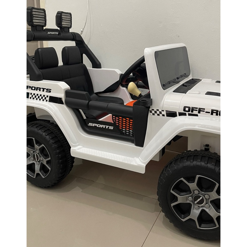 mobil aki rubicon second