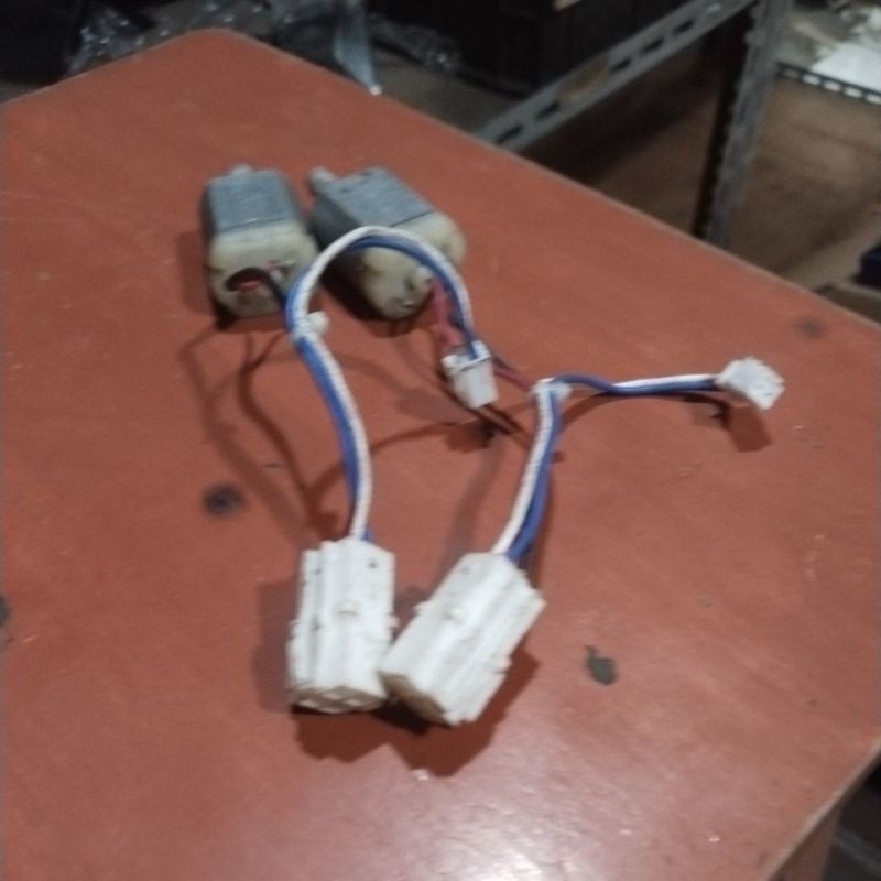 dinamo kaca spion mobil original