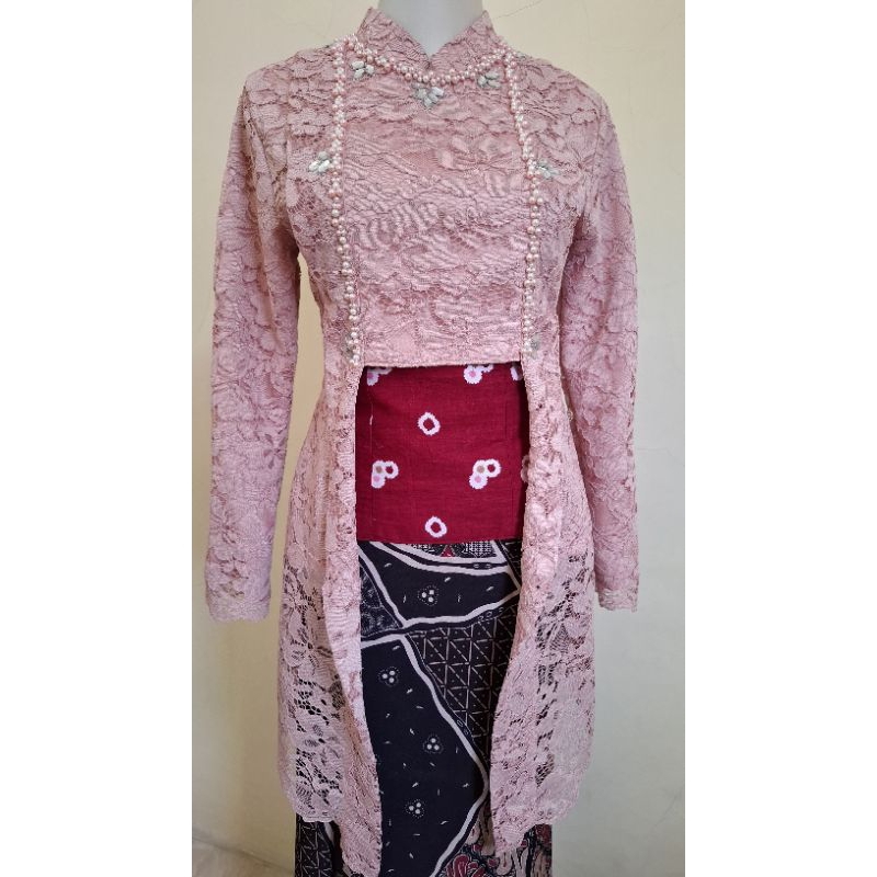 floo fashion kebaya lakshmi+belt free rok lilit (preloved)