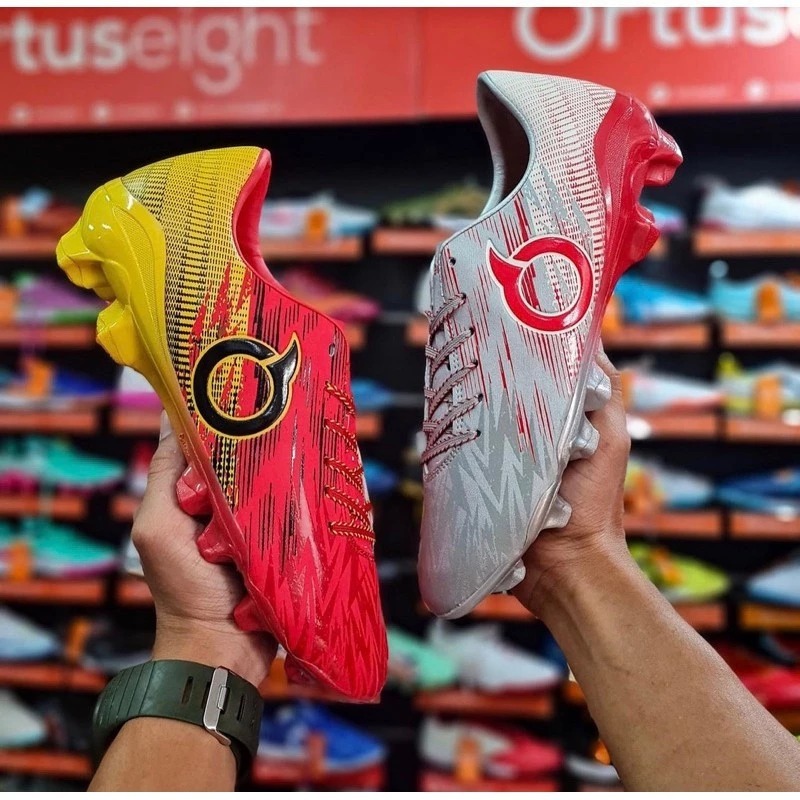 ORTUSEIGHT CATALYST LEGION UNITY FG SILVER / Sepatu Bola Ortuseight