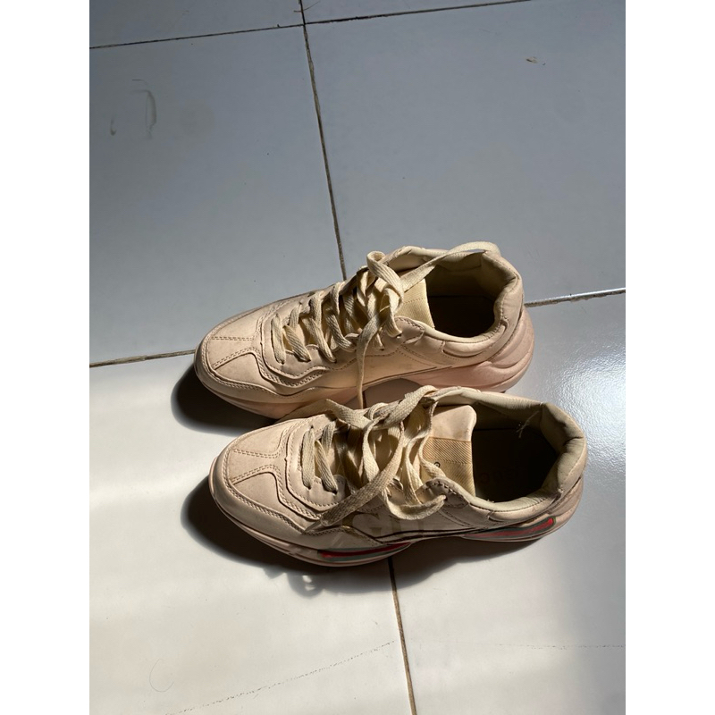 Preloved GUCCI- SEPATU WEDGES UKURAN WANITA