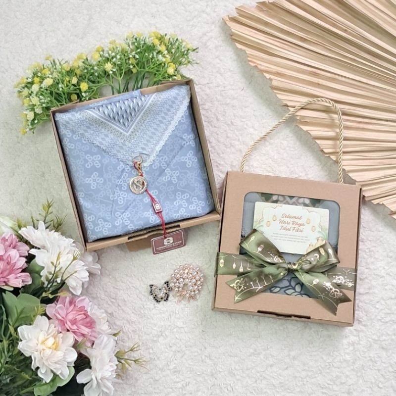 

[ Hampers Umma A - Scarves ] Hampers hijab untuk gift birthday, wedding, graduation, bisa custom