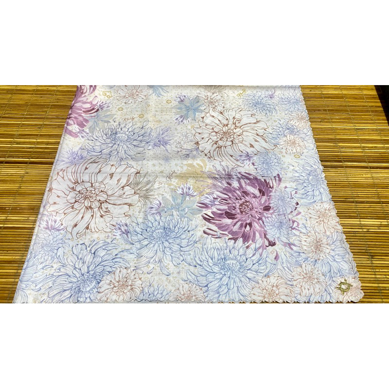 Wearing Klamby scarf Preloved