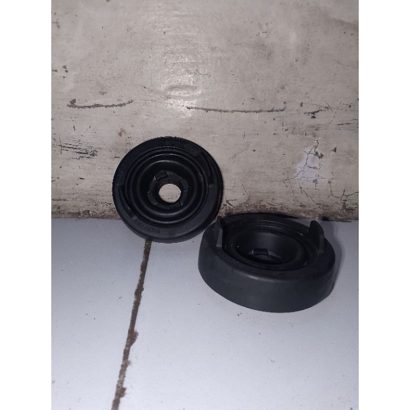karet penutup bohlam lampu depan h4 Toyota Avanza new 2013, 2014