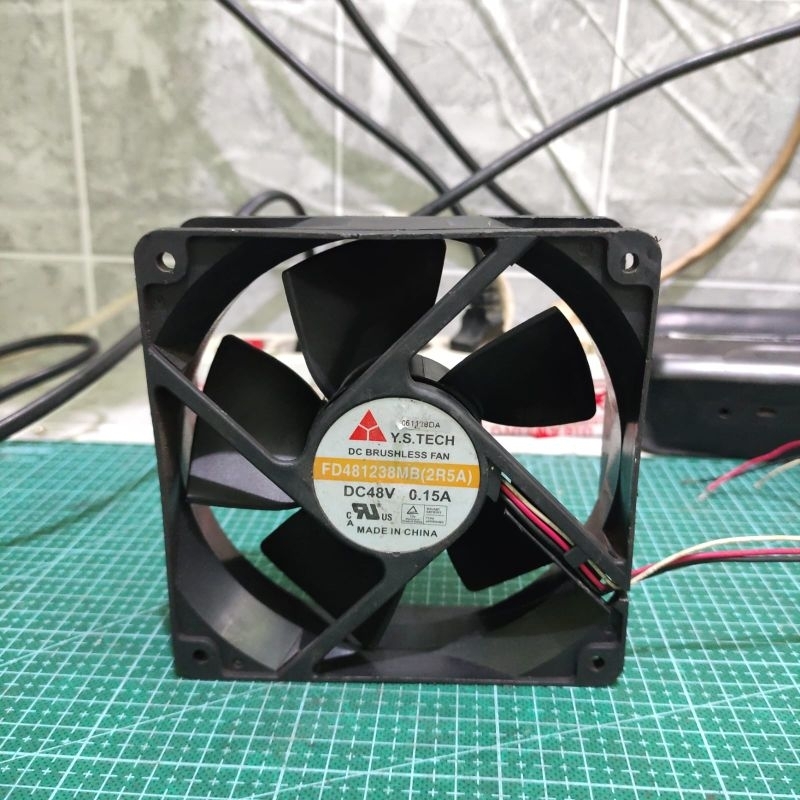 Y.S.TECH DC BRUSHLESS FAN DC 48V 0.15A FAN DC BALL BEARING 12CM KIPAS FAN DC