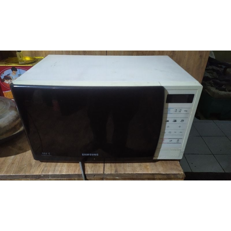 Samsung microwave ME731K