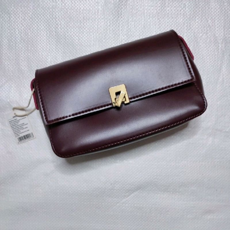 MINISO CROSSBODY BAG TAS SELEMPANG