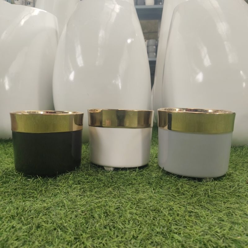 Pot keramik pot tanaman hias pot bunga model bulat list gold