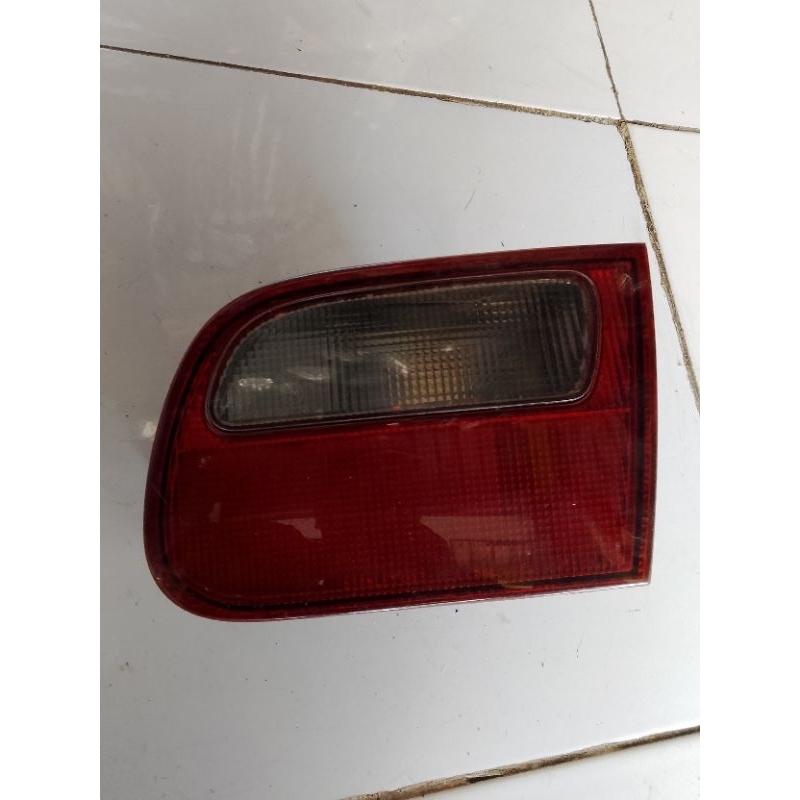 lampu belakang bagasi Civic Estilo (kanan)