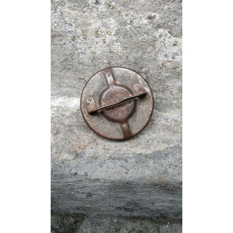 tutup tangki Toyota land Cruiser hardtop