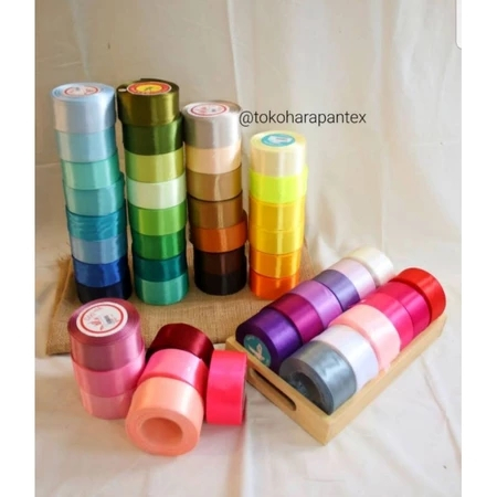 

Pita Satin Tw / Pita Kain / Pita Bunga Buket / Silk Ribbon 1 1/2 inch (4 cm) 20 yard