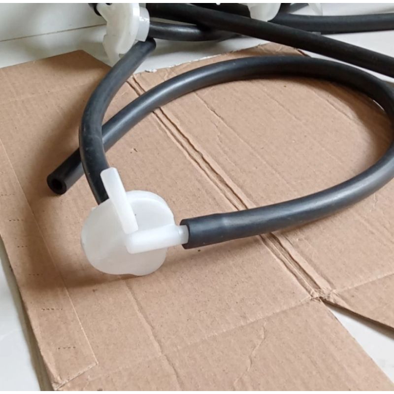 tutup tabung air radiator,tutup cadangan air radiator universal