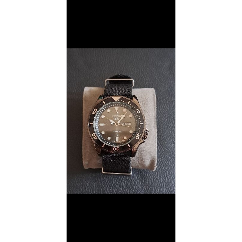 Jam tangan Seiko 5sport