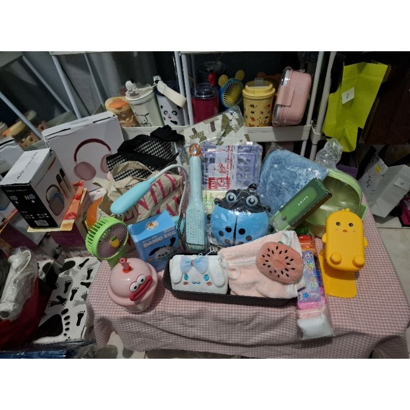 

paket hemat accesoris , alat tulis dan kebutuhan sehari-hari