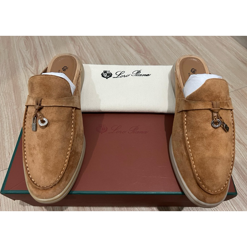 SEPATU FLAT LORO PIANA